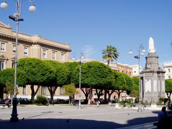 Piazza del Carmine