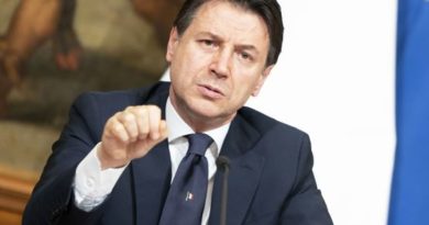 Giuseppe Conte, licenza CC-BY-NC-SA 3.0 IT