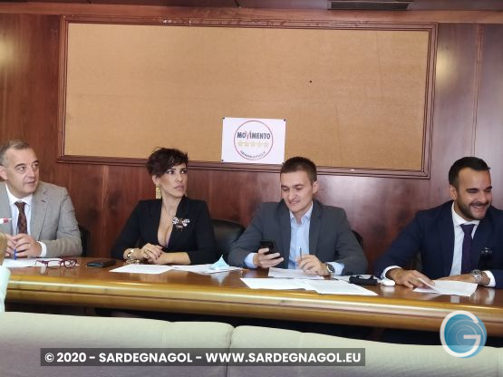 Grupppo M5S In Consiglio Regionale, foto Sardegnagol riproduzione riservata