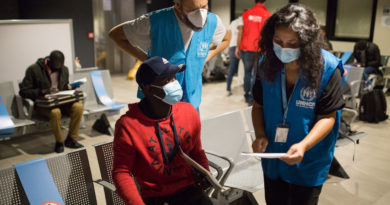 Studenti, Foto UNHCR/Valerio Muscella