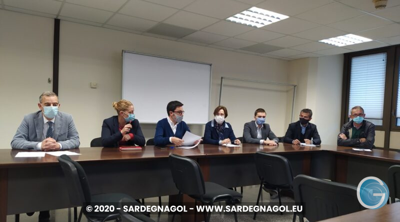 Conferenza stampa, opposizione, foto Sardegnagol, riproduzione riservata 2020