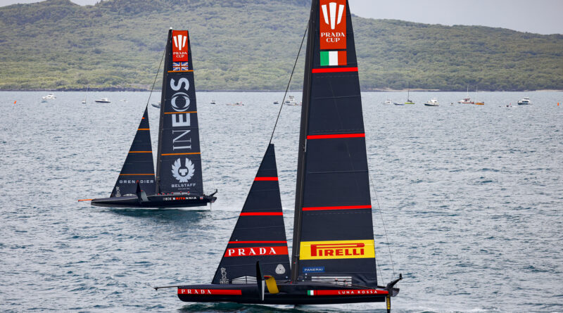 Prada Cup PRADA Cup 2021 - Round Robin 2 Luna Rossa Prada Pirelli Team, Ineos Team UK, foto © CARLO BORLENGHI