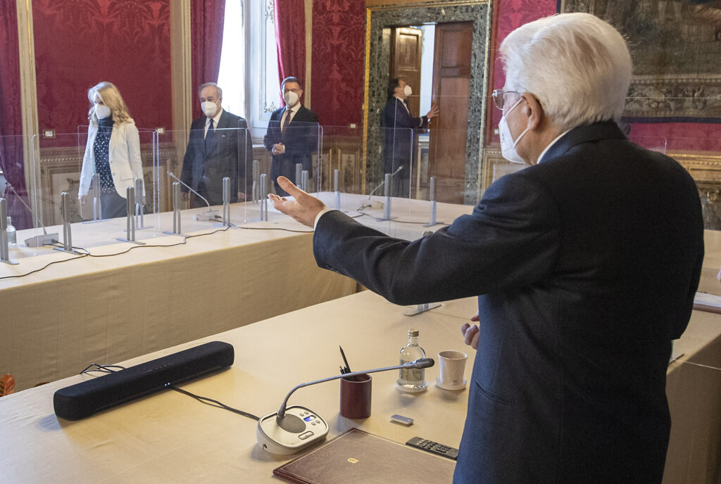 Sergio Mattarella con il Gruppo Parlamentare "Per le Autonomie (SVP-PATT, UV)" del Senato della Repubblica, Foto di Paolo Giandotti - Ufficio per la Stampa e la Comunicazione della Presidenza della Repubblica