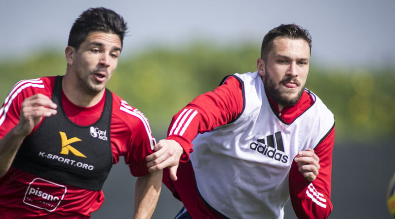 Simeone, Waluckiewicz, foto Cagliari Calcio/Valerio Spano