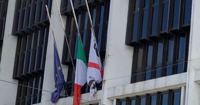 Bandiere a mezz'asta, Consiglio regionale della Sardegna