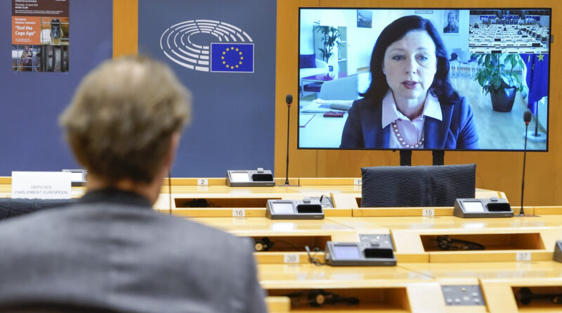 Vera Jourova, foto Copyright European Parlaiment source EP 2021, foto Philippe Buissin