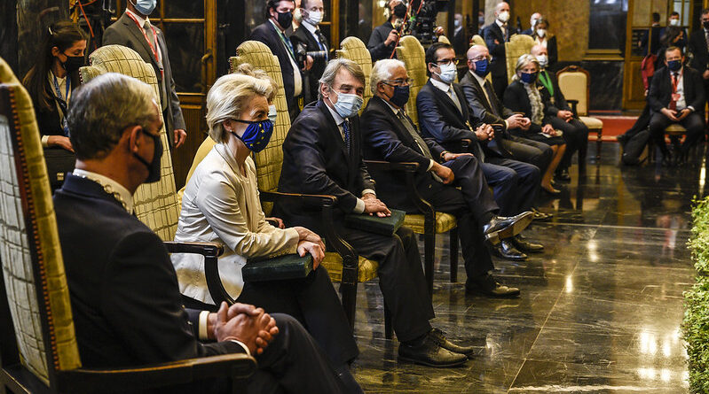 Ursula von der Leyen, David Sassoli, Porto Social Summit © Portuguese Presidency of the Council of the European Union 2021 - Ricardo Castelo