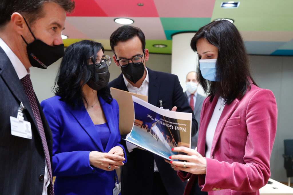 Fabiana Dadone, Mariya Gabriel, Foto Copyright European Union