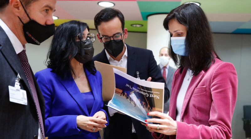 Fabiana Dadone, Mariya Gabriel, Foto Copyright European Union