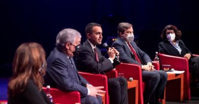 Luigi Di Maio, foto Facebook