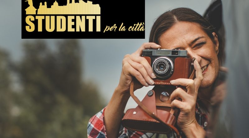 foto mostra studenti per la città