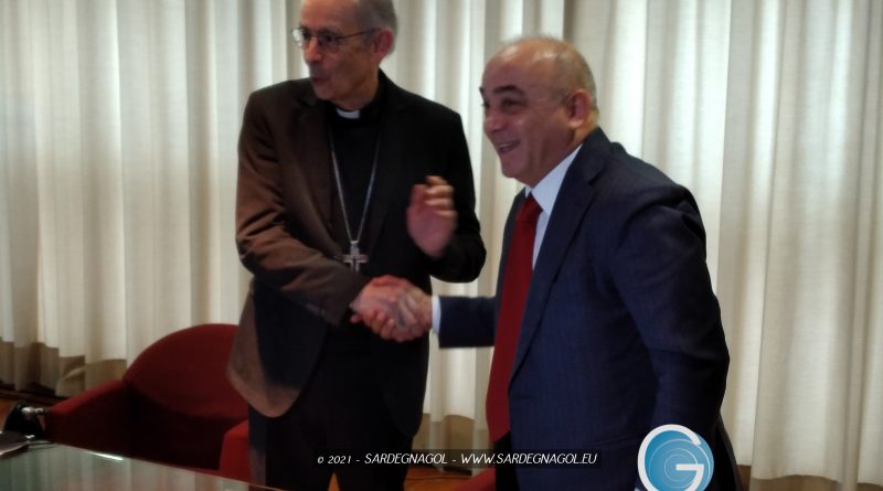 Mons. Antonio Mura, Gianni Chessa, foto Sardegnagol riproduzione riservata