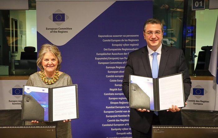 Apostolos Tzitzikostas, Elisa Ferreira foto cor.europa.eu