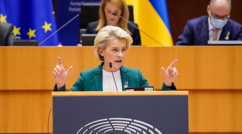 Ursula von der Leyen, Philippe BUISSIN Copyright: © European Union 2022 - Source : EP