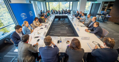 Parlamento europeo, foto FERENC ISZA Copyright European Union 2022 - Source : EP