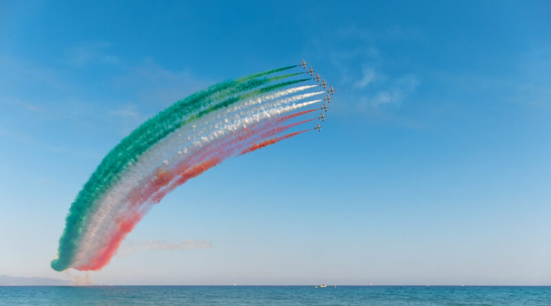 le-frecce-tricolori-al-poetto-