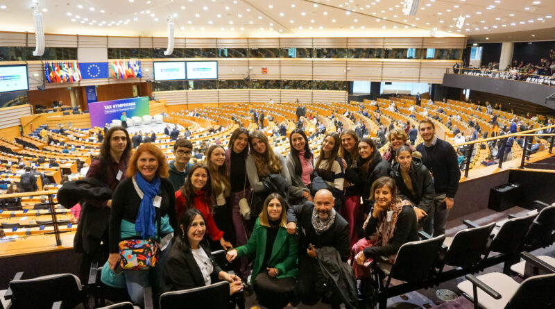 Giovani a Bruxelles, foto Mediterraneu