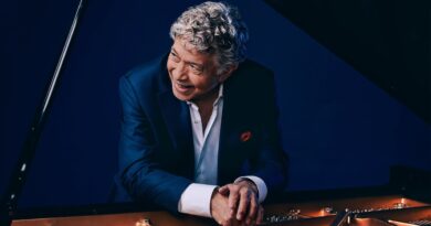 Monty Alexander Studio - Photo by Joe Martinez Massimo European Jazz Expo